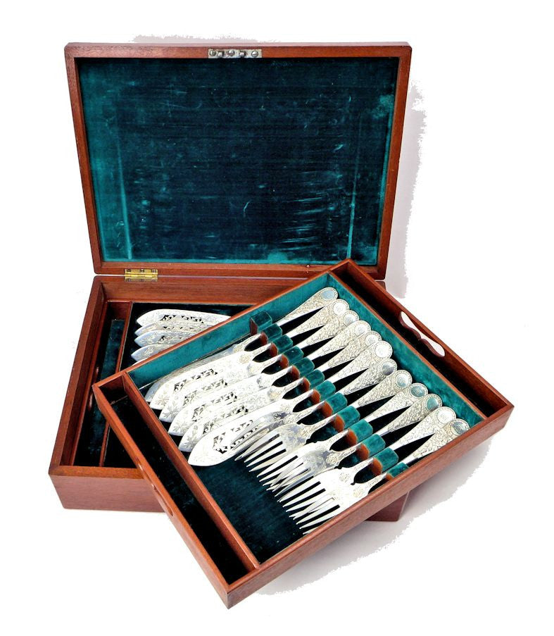 Martin Hall fish set